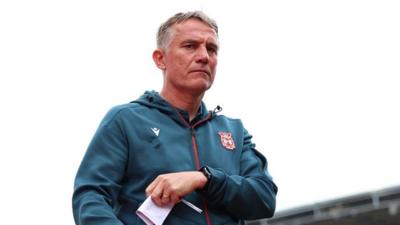 Wrexham boss Phil Parkinson