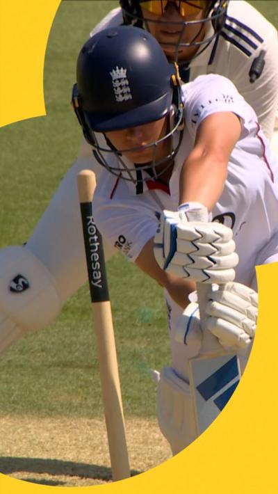  Issy Wong getting bowled 