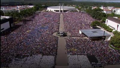 Hundreds of thousands greeted the Pope at the Fatima shrine complex in Portugal