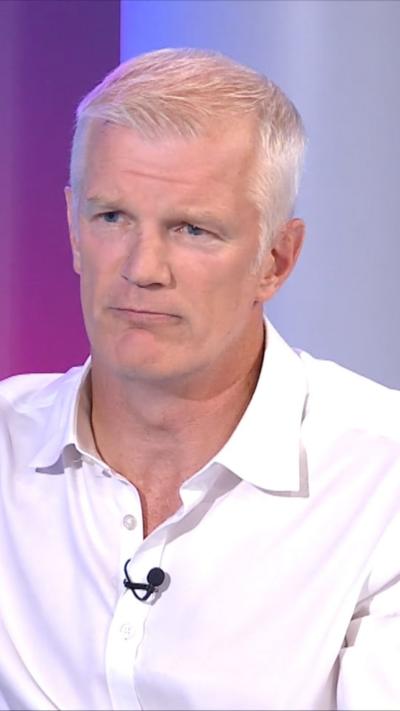 Carns speaking in Newsnight studio