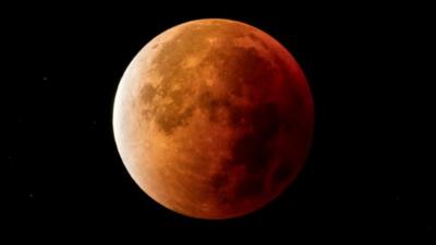 'Supermoon' lunar eclipse