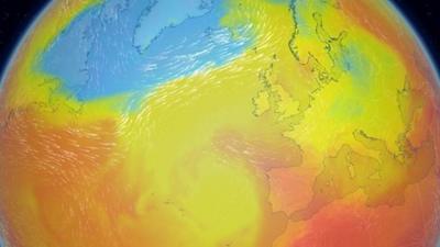 A map showing heat building across across the UK