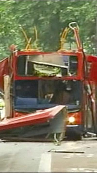 7/7 bus