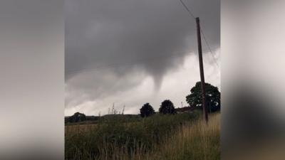 Funnel cloud