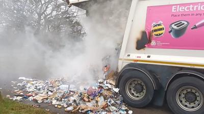 Bin lorry fire