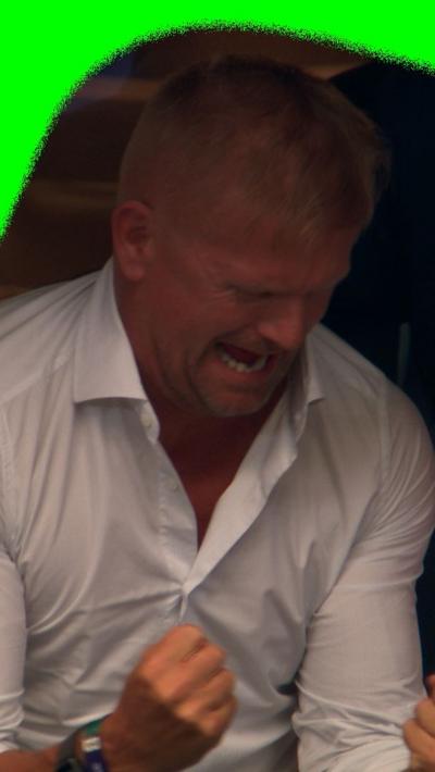 Alf-Inge Haaland celebrating his sons goal 