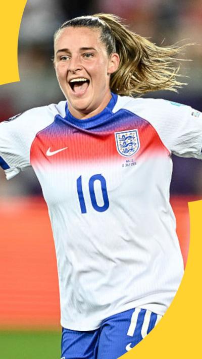 Ella Toone wearing England kit, smiling