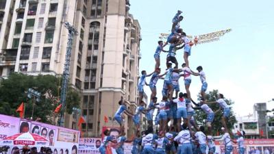 Human pyramid