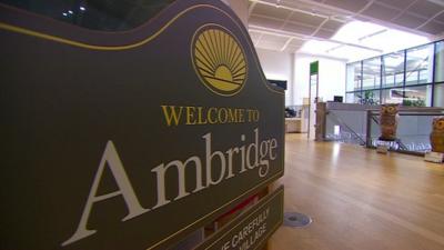 Welcome to Ambridge sign