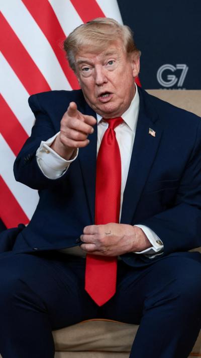 Donald Trump pointing