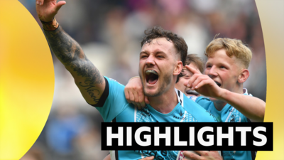 Hull FC celebrate
