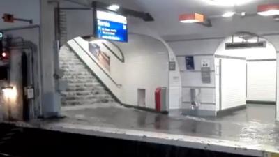 Flooding at Porte du Pantin metro station