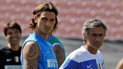 Zlatan Ibrahimovic (L) and Jose Mourinho