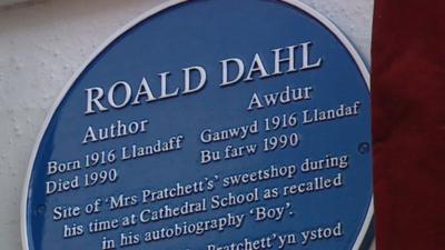 Roald Dahl plaque