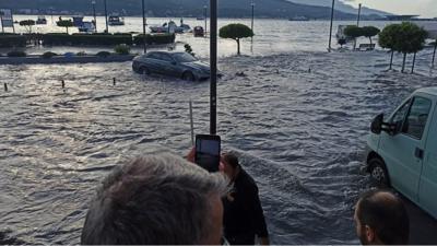 Tsunami wave in Vathy