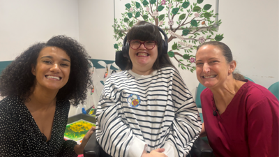 Nina, Ynes and Lucy (dentist)