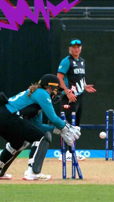 The ball bounces off the wicket after Melie Kerr's throw