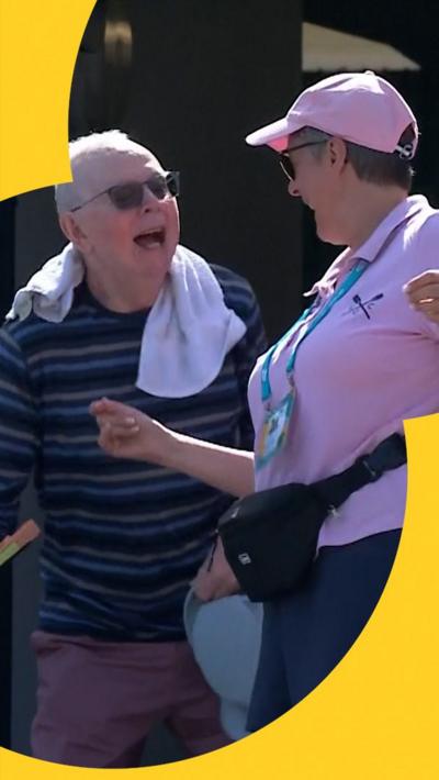 Dancing fans