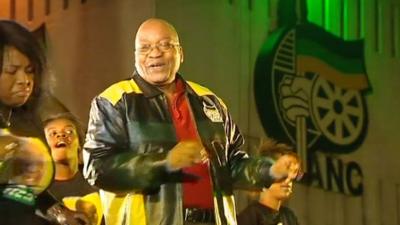 Jacob Zuma dancing