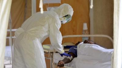 Doctor treating Ebola patient