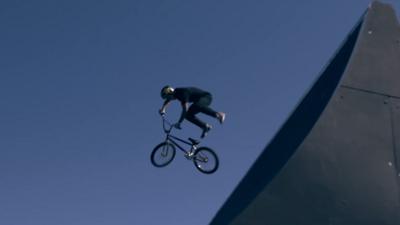 Skateboarding legend Tony Park visits Youth Olympics park