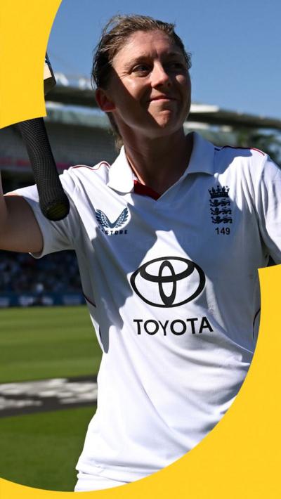 Heather Knight departing for the last time at Lords