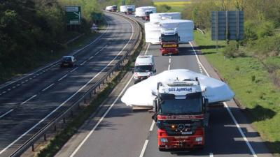 Road convoy