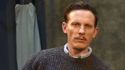 Laurence Fox