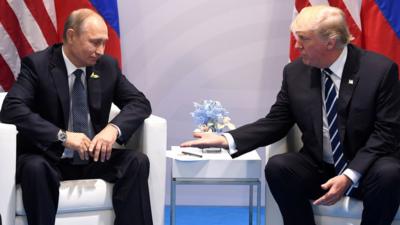 US President Donald Trump (R) and Russian President Vladimir Putin in Hamburg, 7 Jul 17