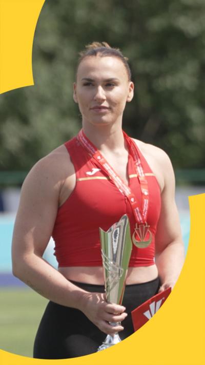 Adele Nicoll with her Welsh shot put title