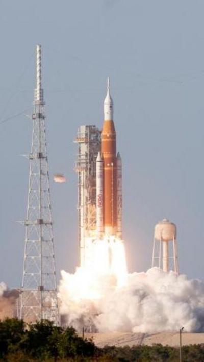 Artemis launch