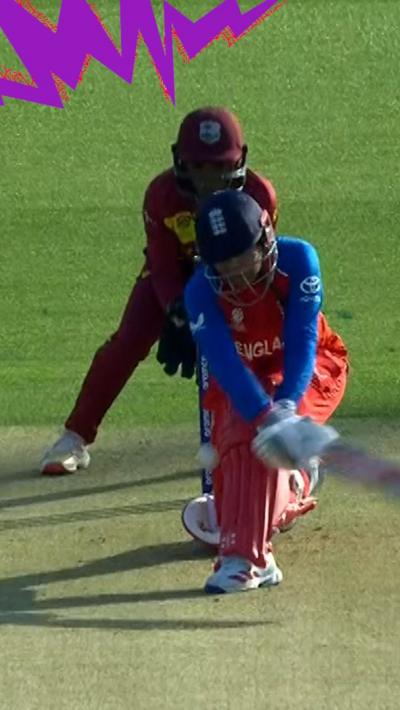 Dunkley trapped lbw by Munisar