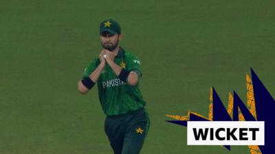 Shaheen Shah Afridi takes a catch