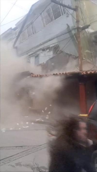 Building collapses 