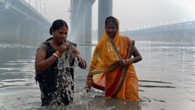 Yamuna toxic foam