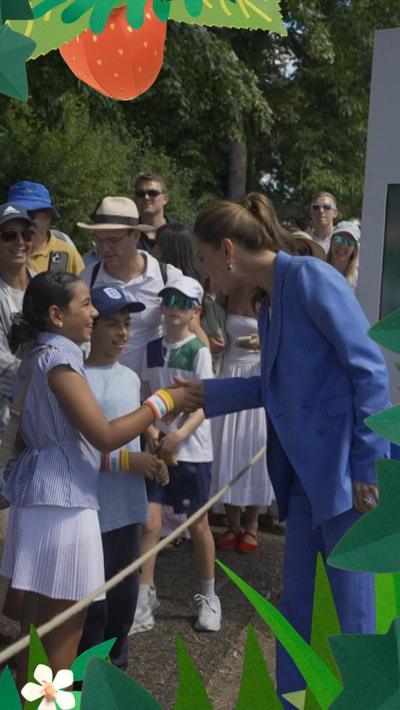 Princess Kate greets fans at the Wimbledon queue