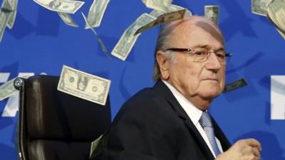 Fake dollar bills land on Fifa president Sepp Blatter