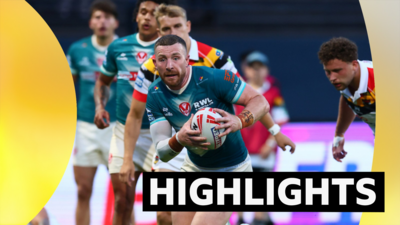 St Helens' Jackson Hastings runs through to score a try against Bradford Bulls