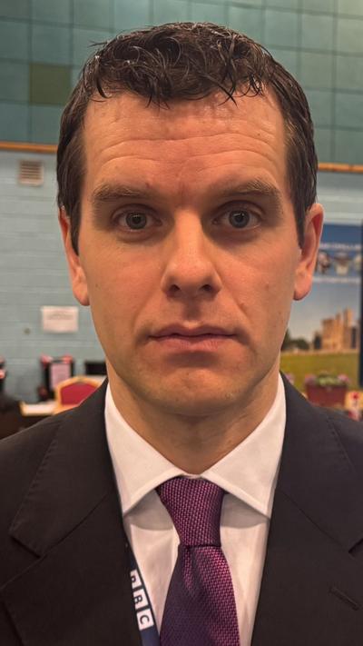 Dòmhnall MacLaomainn