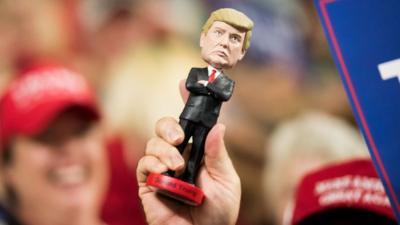 trump-bobble-head.