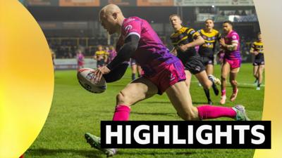 Adam Swift scoring a try