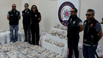 Authorities were tipped off that a cargo ship bound for Turkey was smuggling heroin.