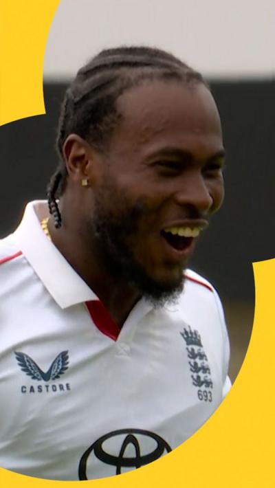 Jofra Archer celebrates wicket