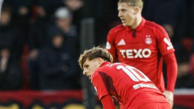Aberdeen players dejected