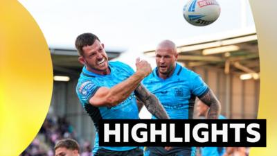 Hull FC scoring a try