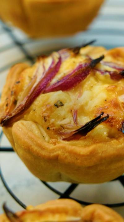 Cheddar and red onion tartlets.