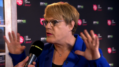 Sports Personality of the Year: Eddie Izzard calls an Unsung Hero