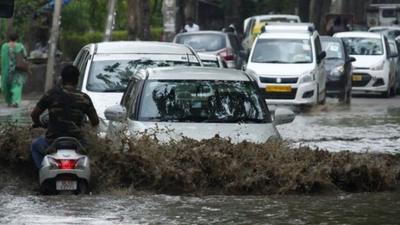 Heavy rains in Delhi