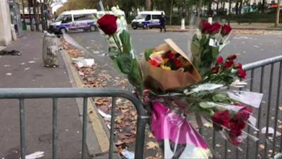 Flowers in Paris, 14 November 2015