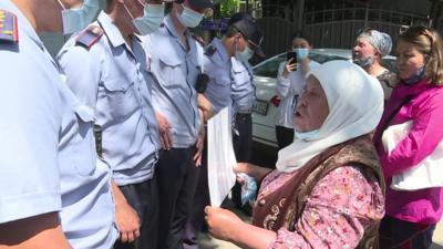 Khalida Akytkankyzy protesting at the Chinese consulate